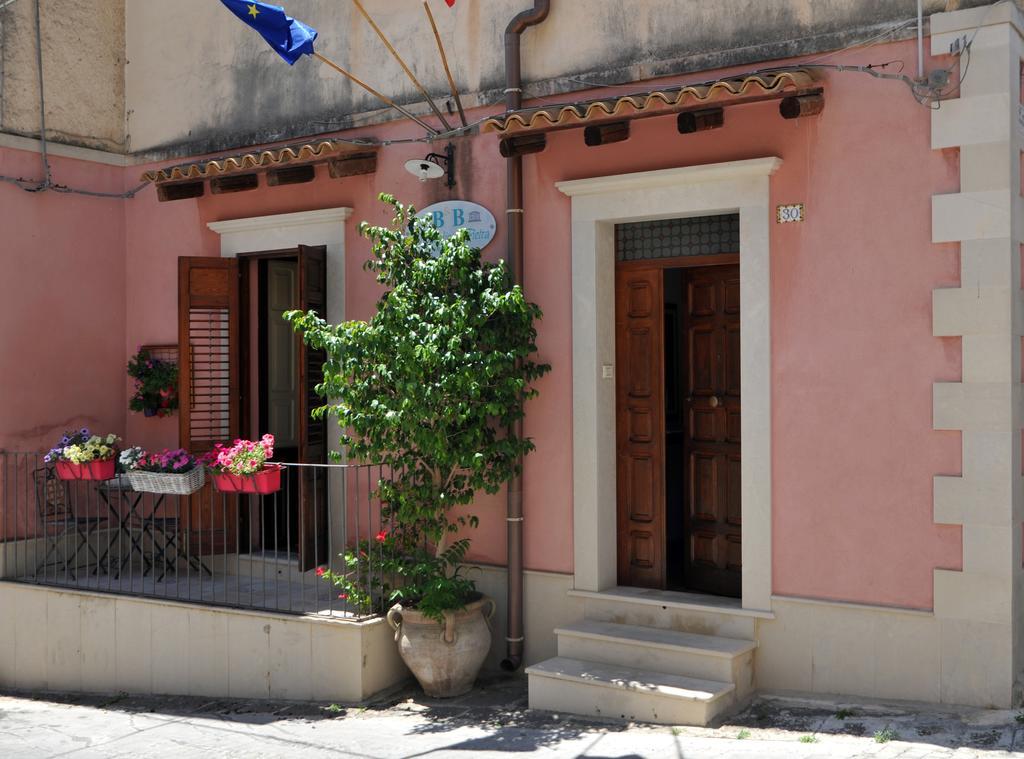 Il Giardino Di Pietra Bed & Breakfast Noto Bagian luar foto